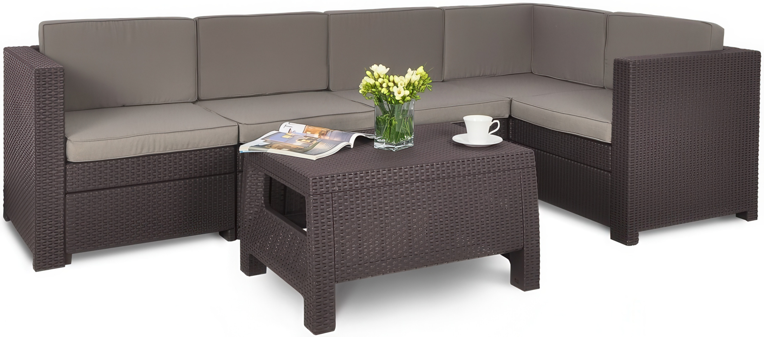 Кутовий гарнітур для саду