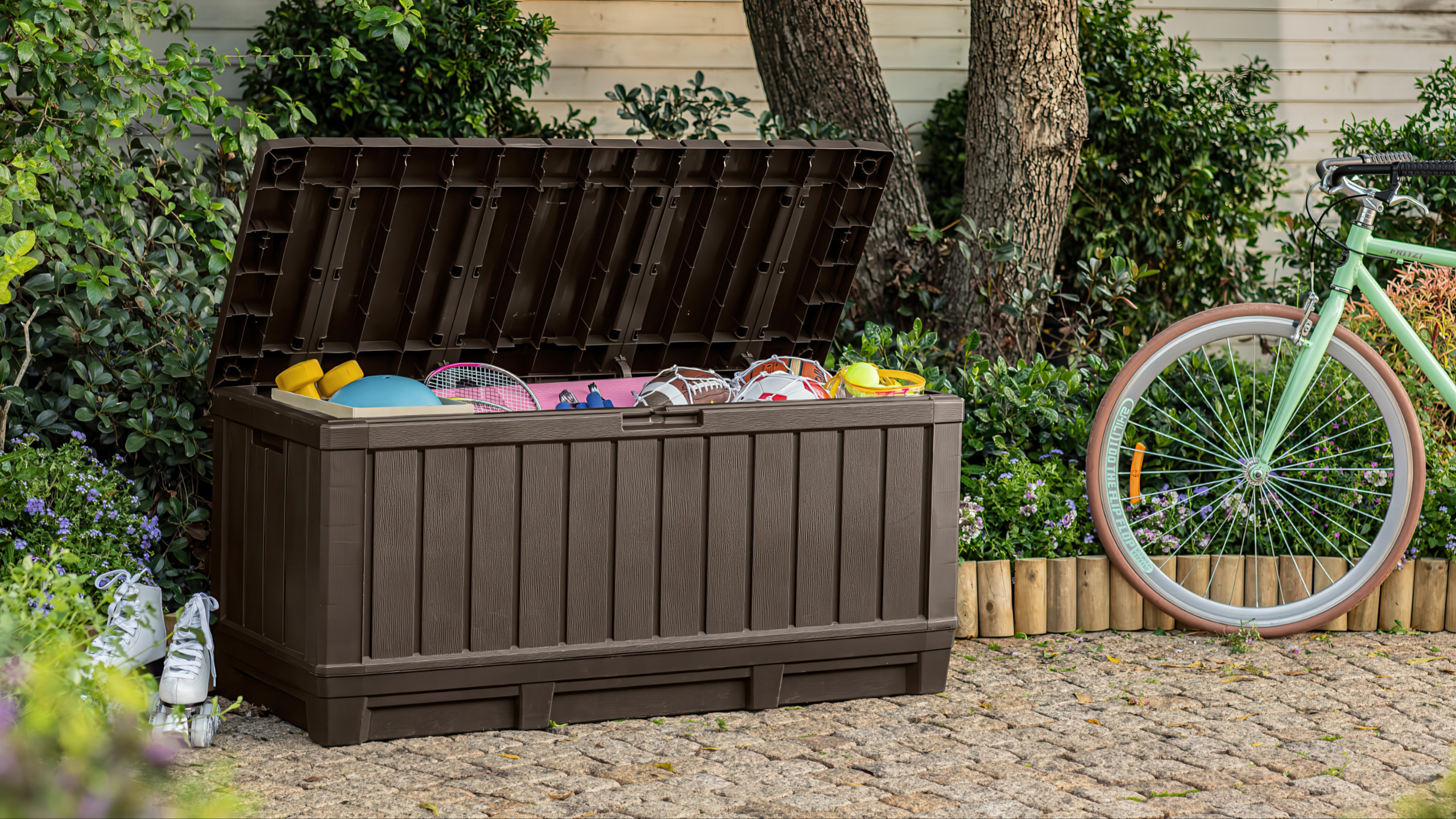 Садова скриня Keter KENTWOOD 350L Безпечне зберігання