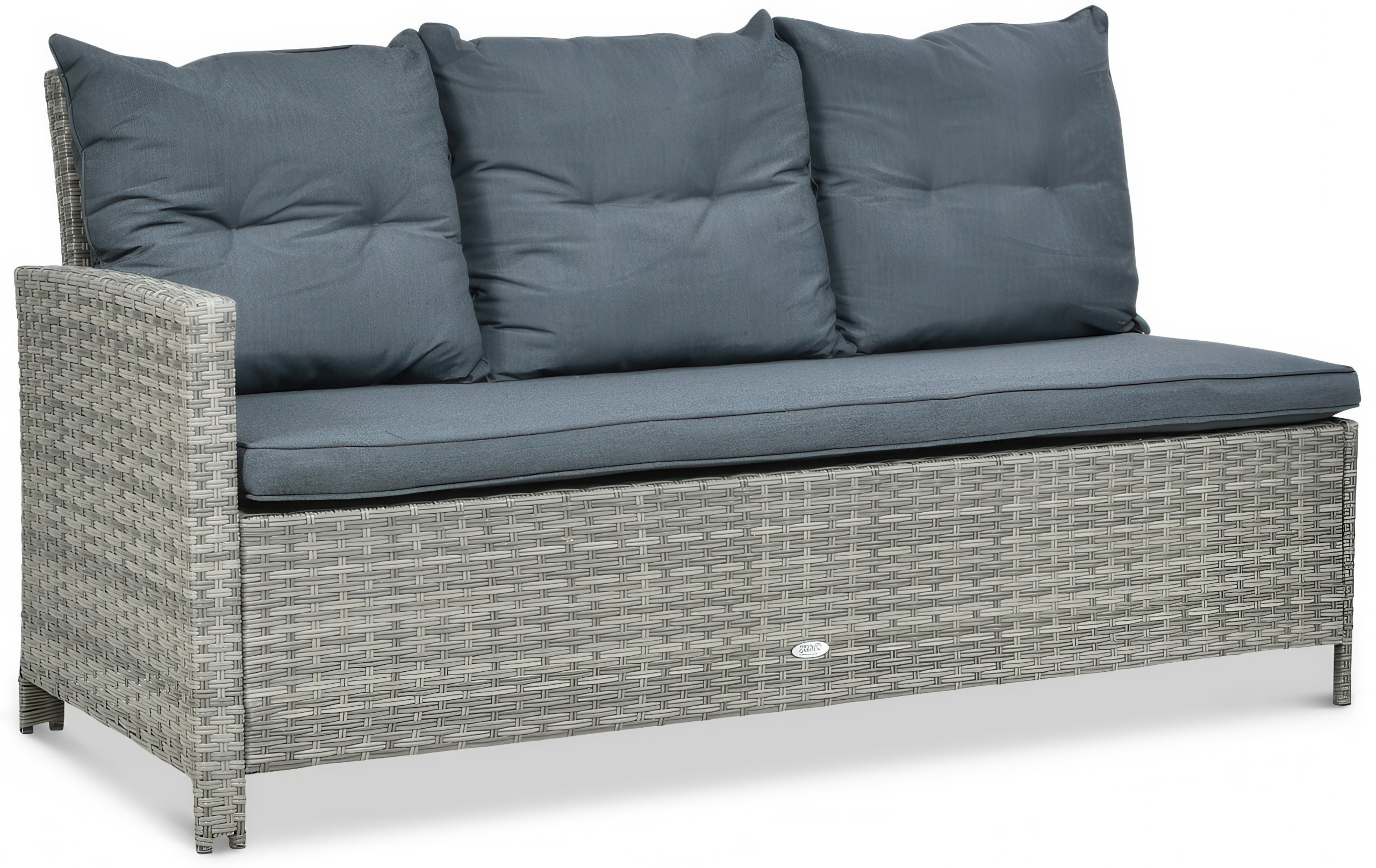 Кутовий диван з техноротангу в саду