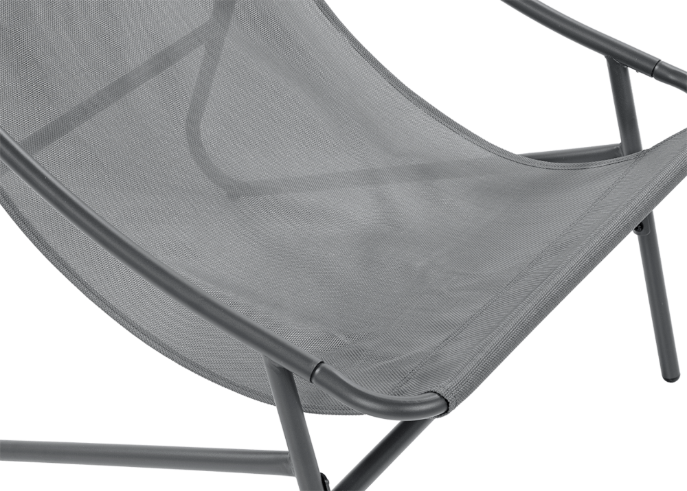 Widok na siedzisko fotela bez poduszki z zestawu Casper Dark Grey