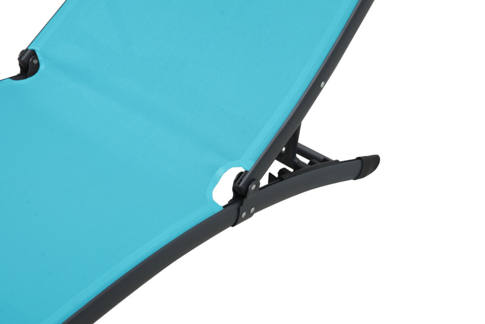zbliżenie na tkaninę w leżaku ogrodowym star blue
